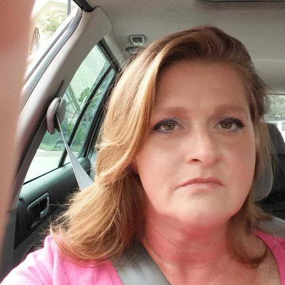 Meet your Posher, Stacy