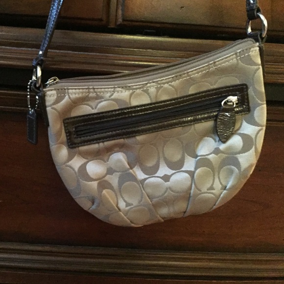 Coach crossbody - Picture 3 of 4