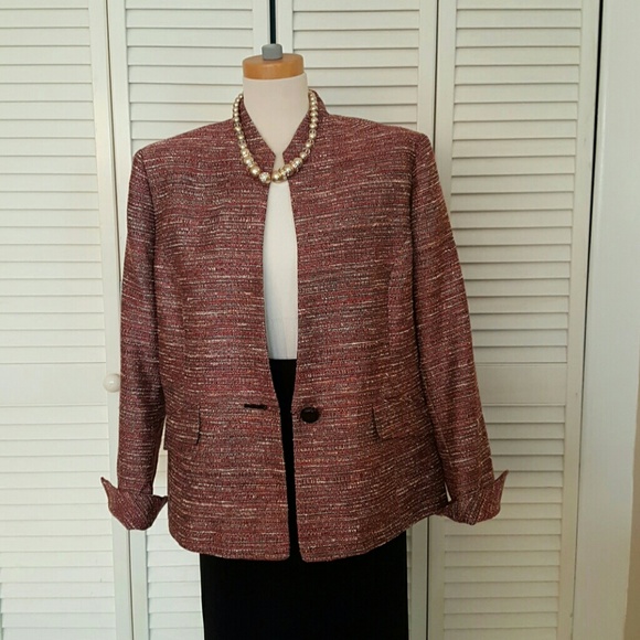 🔔🔔 REDUCED 🔔🔔Kasper Suit Jacket