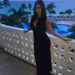 Meet your Posher, Michele