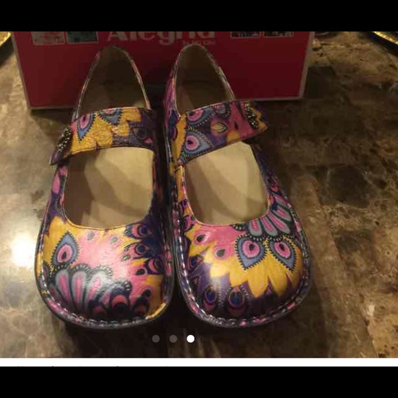 Alegria Clogs