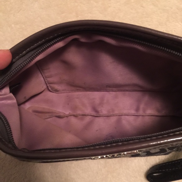 Authentic Coach Leopard Print Wristlet - Picture 3 of 4