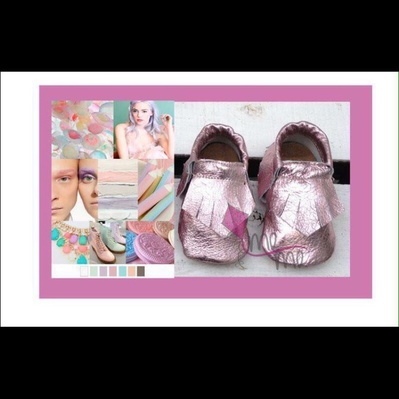 100% leather!! Very comfy baby born- 2 years old.