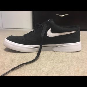 Women's black Nike shoes
