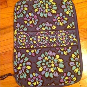 Vera Bradley Indigo Pop 17 inch laptop case