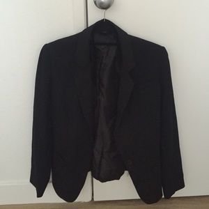 Avery black blazer size 8