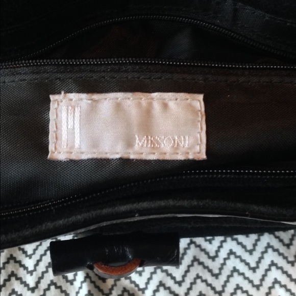 ✨Rich Black Suede Leather Shoulder Bag✨ - Picture 3 of 4