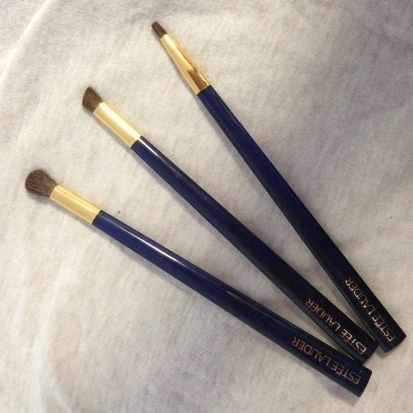 SOLD!! Three Estēe Lauder brushes SOLD!!!!!! - Picture 1 of 4