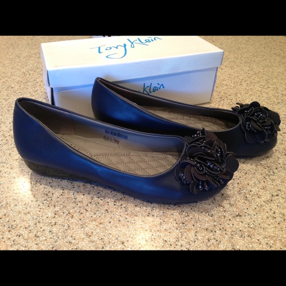 Brand New Navy Blue Tory Klein Flats.