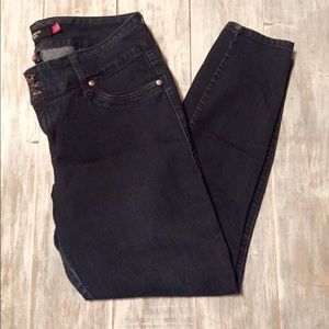 Torrid Dark Wash Jegging