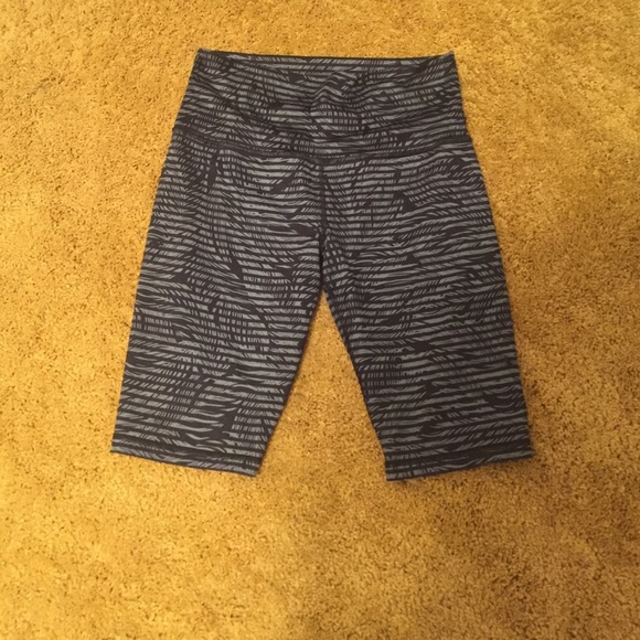 Lululemon bermuda shorts