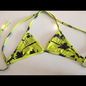 Jolyn palm tree triangle top