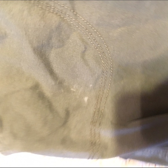 Lee Capris - Picture 2 of 4