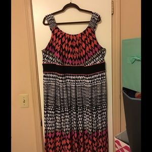 Women's plus size dress