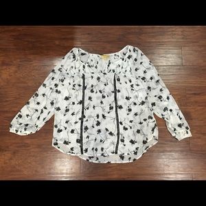 Gorgeous Vera wang light weight shirt
