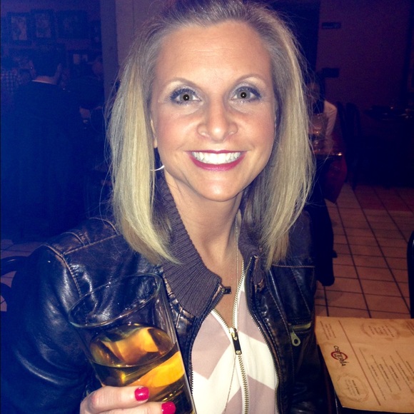 Meet your Posher, Melissa