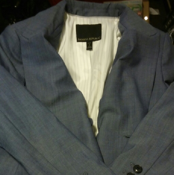 Banana Republic - Picture 3 of 3