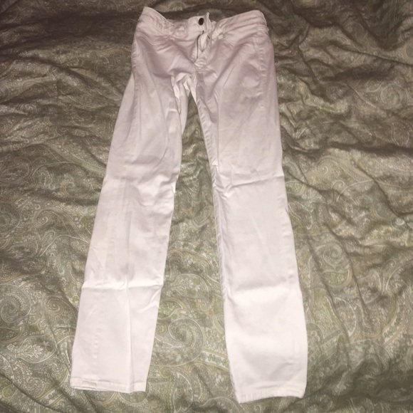 American Eagle Outfitters White Skinny Jeans!☁️