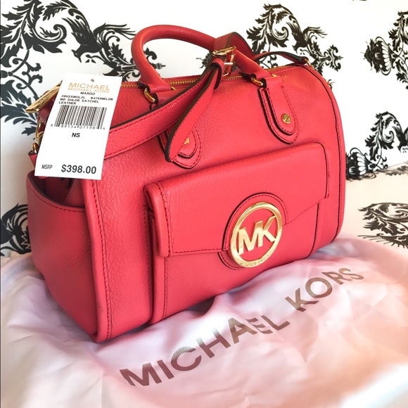 ๐ NWT! Michael Kors Leather 3 Piece Set! - Picture 7 of 9