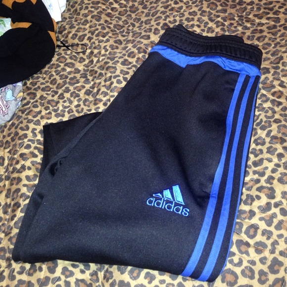 Adidas paints