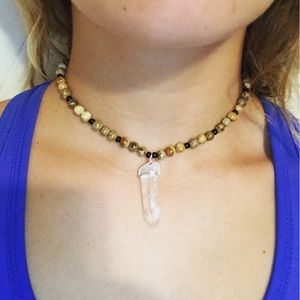 Stone choker with crystal pendant