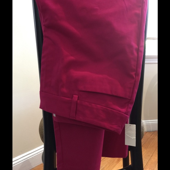SALE! And Firm--Cropped hot pink Talbots pants