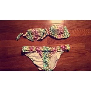 ✨Cheetah print bikini set ✨
