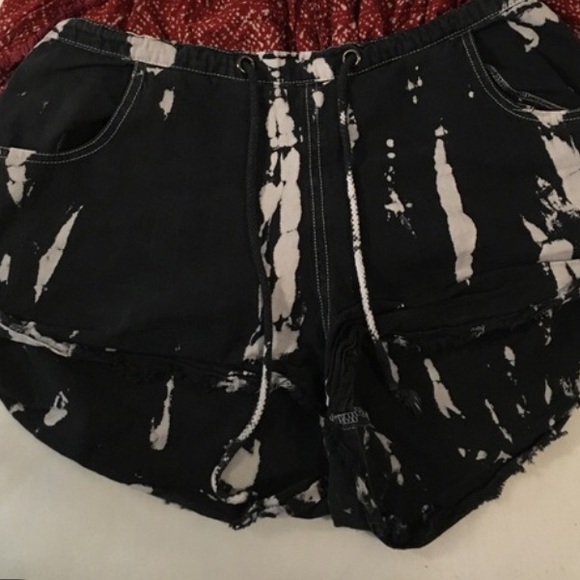 LF shorts