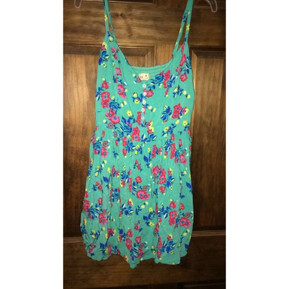 Hollister dress 🌴🌞