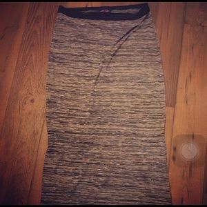 💎GRAY/BLACK SPLIT MAXI SKIRT💎