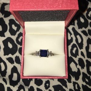 Sapphire engagement ring