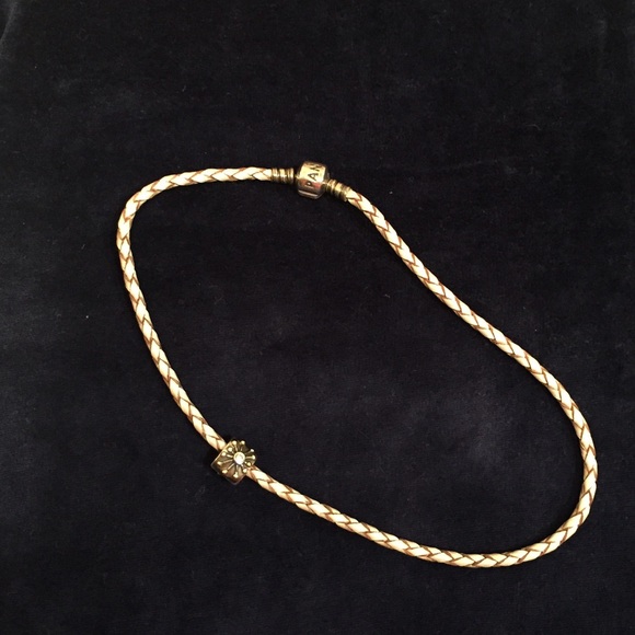 Pandora Choker