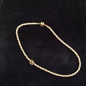 Pandora Choker