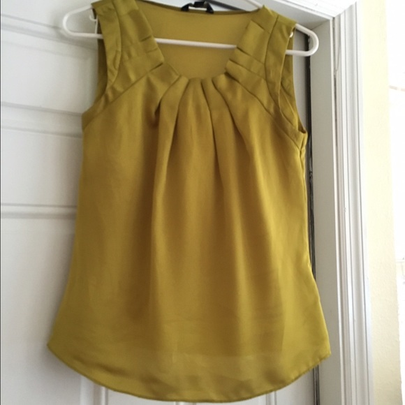 Banana Republic Silk Tank - size XS