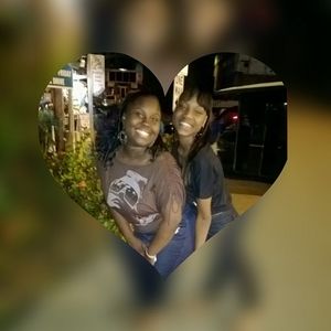 Meet your Posher, Dana