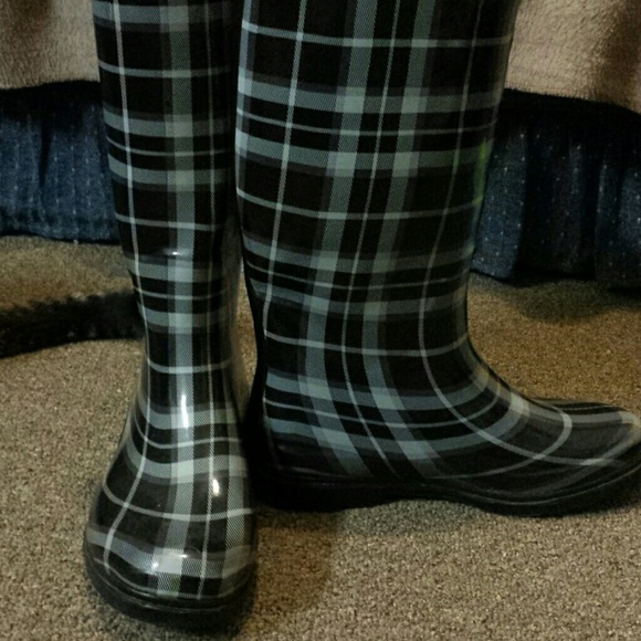 Rain boots