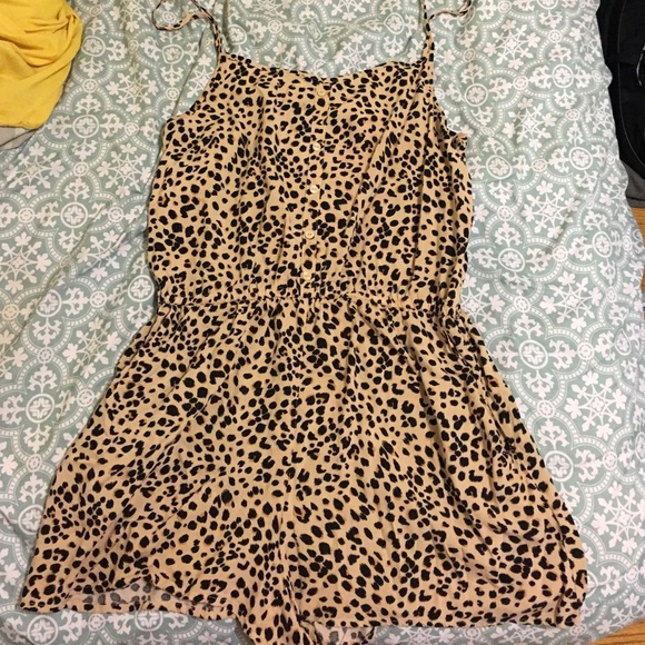 H & M cheetah print romper - Picture 1 of 1