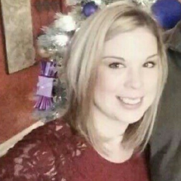 Meet your Posher, Colleen - Picture 1 of 1