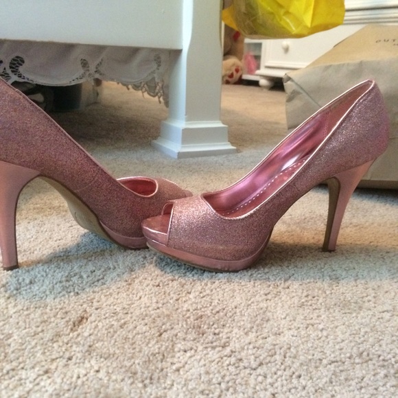 Sparkly champagne pink heels