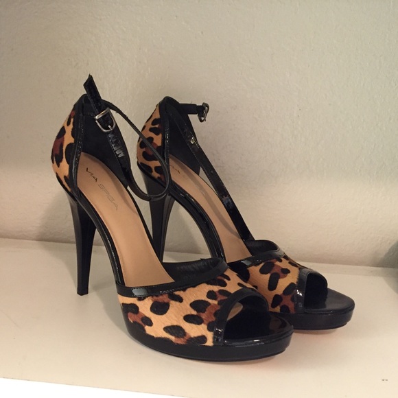 👠Via Spiga Leopard heel. 👠