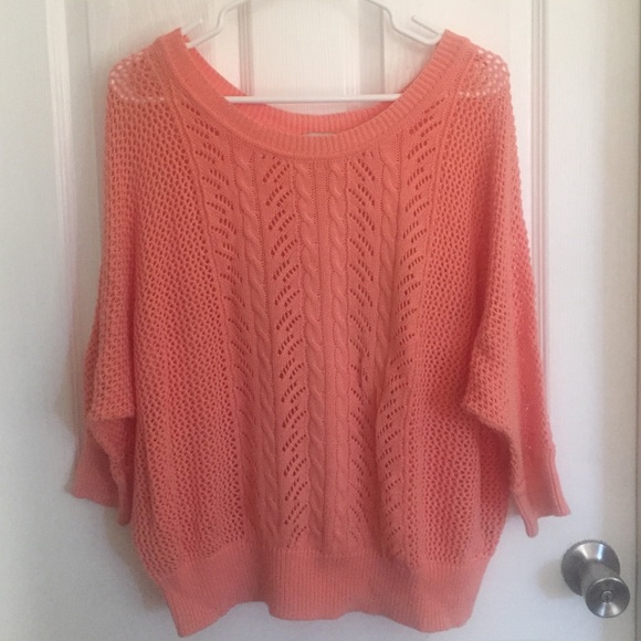 F21 • Coral Pullover Sweater. Size L