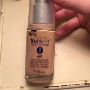 New Covergirl true blend liquid foundation