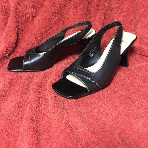 Anne 2 Klein Dress Shoe - Picture 4 of 6