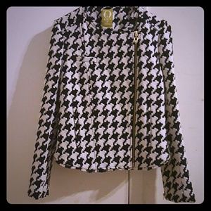 Houndstooth, Checkered blazer