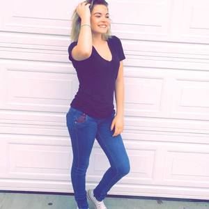 Meet your Posher, Camille