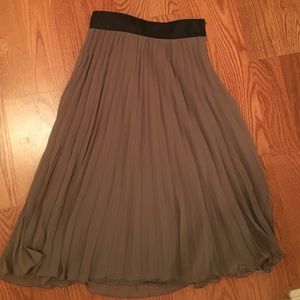H&M size 2 skirt • worn once
