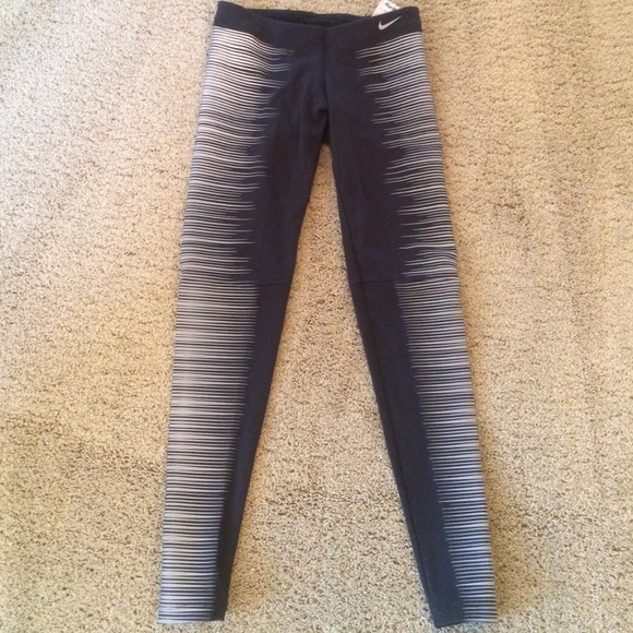 Nike Pants - Nike Flash Tights