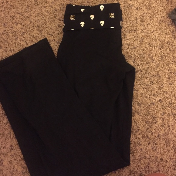 NWOT black vs leggings