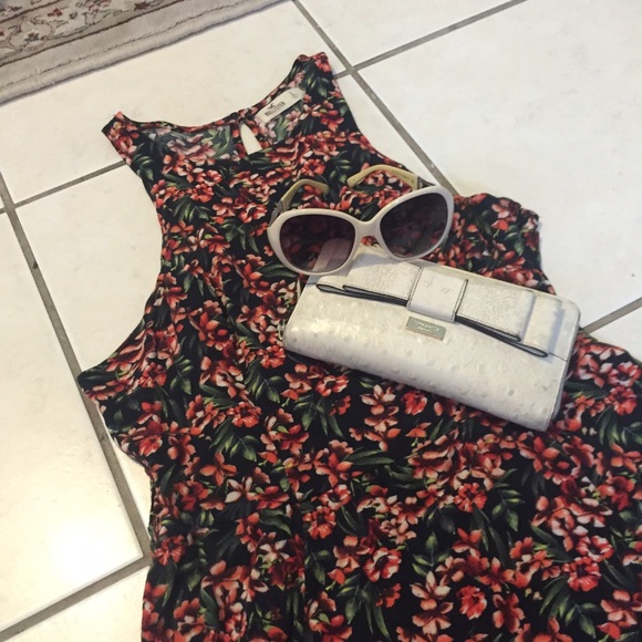 Hollister floral skater dress - Picture 1 of 4