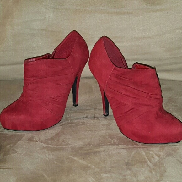 Ladies Shoes
